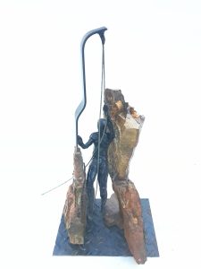 Escultura Espeleología de resina epoxi y base de piedras