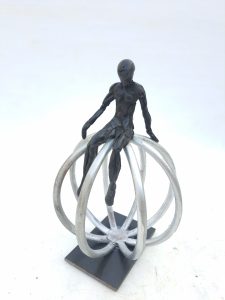 Escultura Contemplando el mundo